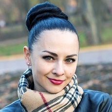 Пациентка, которой вживили имплант в нашей стоматологии фотография Ирины Прохоровой — пациентки Стоматологии Комфорта